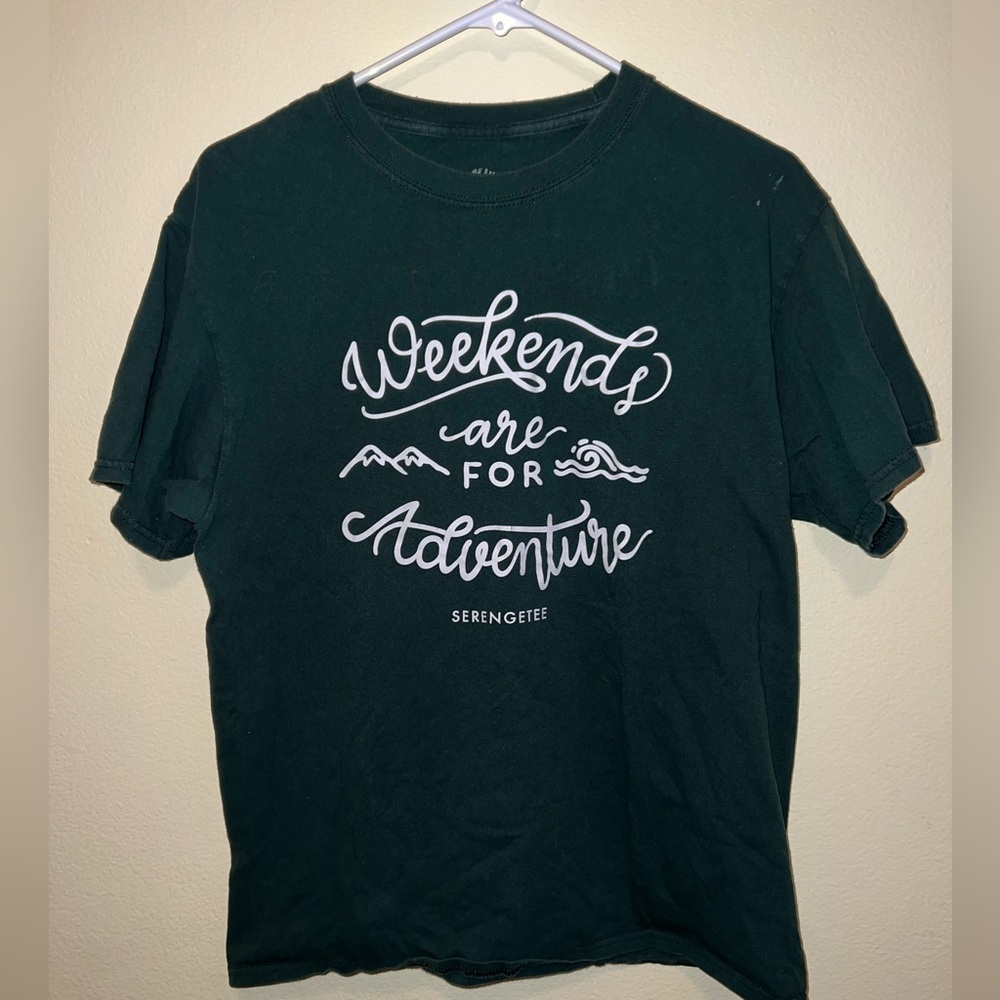 serengetee size M t shirt